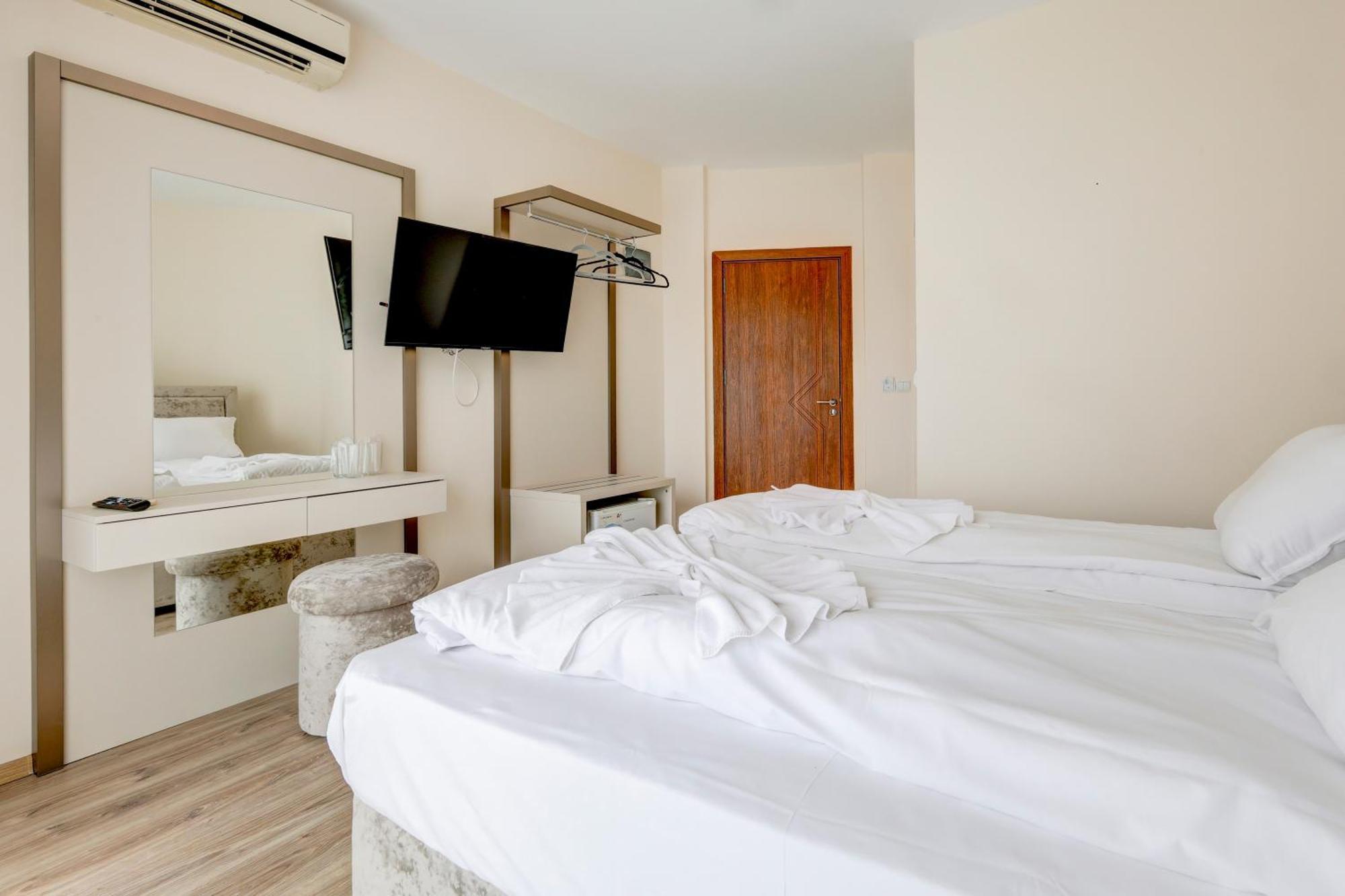 Jupiter 1 Family Hotel Балчик Экстерьер фото