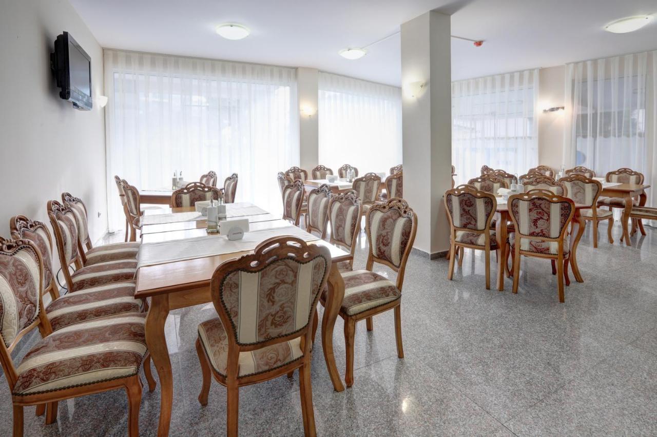 Jupiter 1 Family Hotel Балчик Экстерьер фото